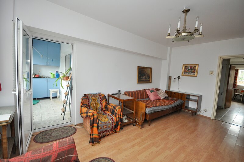 Militari Uverturii apartament 3 camere et 1 decomandat 2 bai bloc 1981