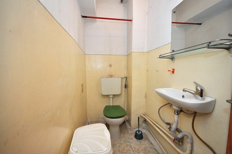 Militari Uverturii apartament 3 camere et 1 decomandat 2 bai bloc 1981
